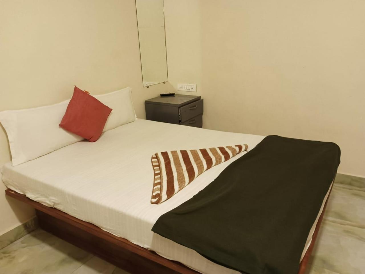 New Hotel Tara By Glitz Hotels มุมไบ ภายนอก รูปภาพ